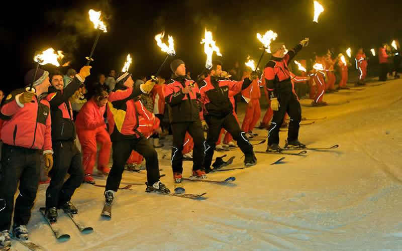 descente aux flambeaux avec Montagne Expert