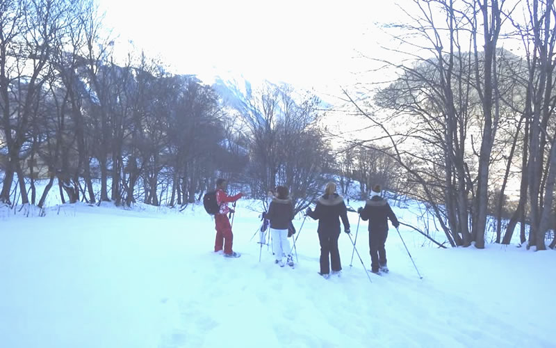 Randonnée raquette avec un guide
