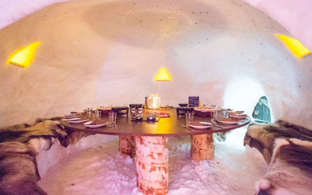 Dîner et soirée en igloo